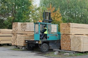 drewno na palety przemysłowe